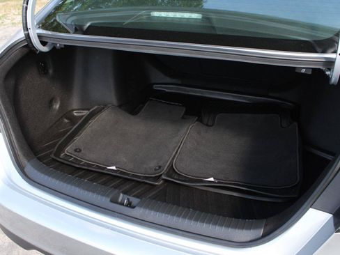 Used 2023 Honda Accord EX image 8