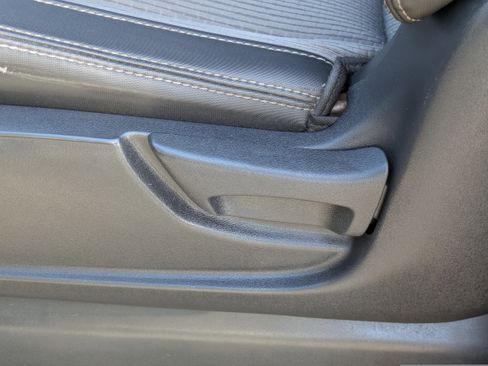 Used 2019 Nissan Titan S w/ S Utility Package image 19