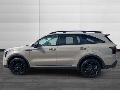 Used 2024 Kia Sorento SX AWD/4WD image 2