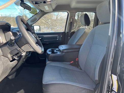 Used 2024 RAM 1500 Classic SLT image 16