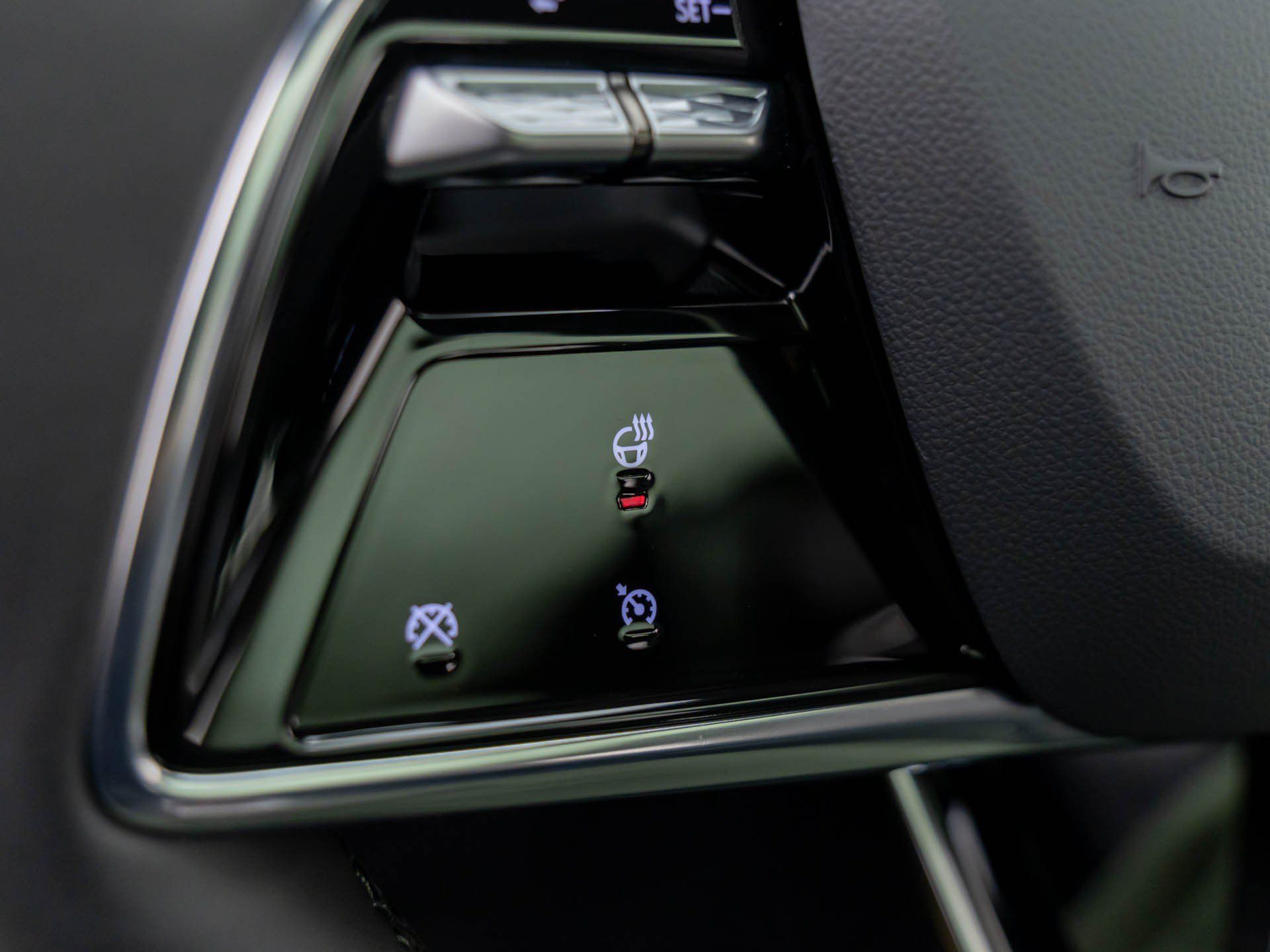Certified 2025 Cadillac Lyriq Sport AWD/4WD image 33