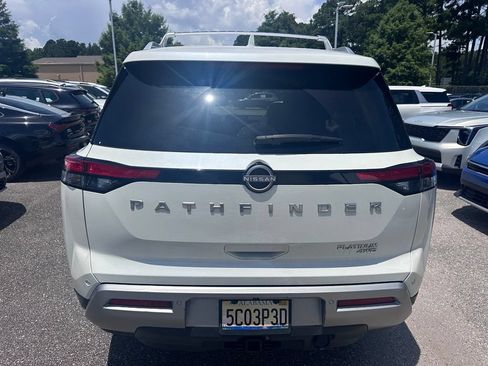 Used 2023 Nissan Pathfinder Platinum AWD/4WD image 10