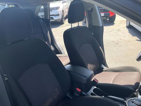 Used 2017 Mitsubishi Outlander Sport ES FWD image 7