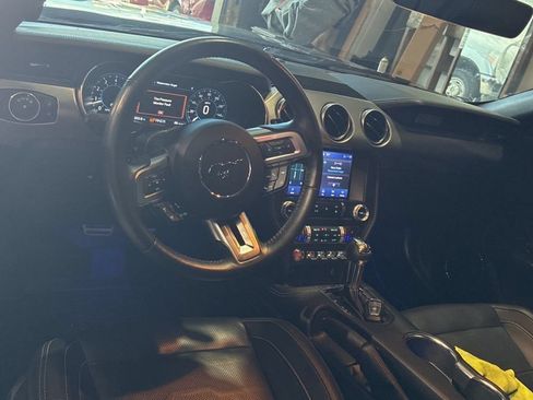 Used 2022 Ford Mustang GT Premium w/ Equipment Group 401A RWD image 16