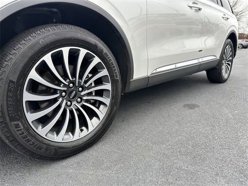 Certified 2023 Lincoln Aviator AWD w/ Premium Package image 12