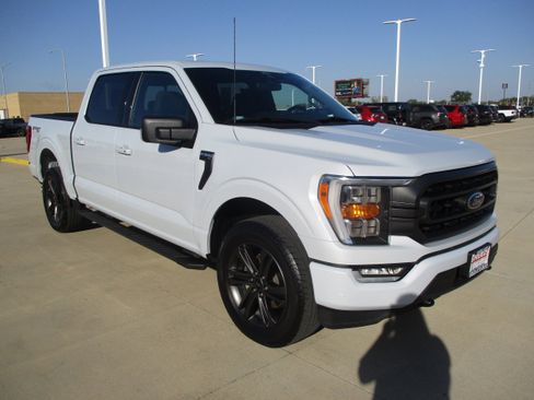 Used 2022 Ford F150 XLT w/ Equipment Group 302A High image 12