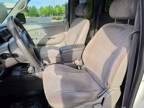 Used 2004 Toyota Tacoma 4x4 Xtracab V6 image 9