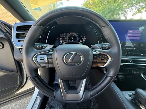 Used 2024 Lexus RX 350h image 25