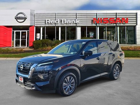 Certified 2025 Nissan Pathfinder S w/ Cargo Package image 5