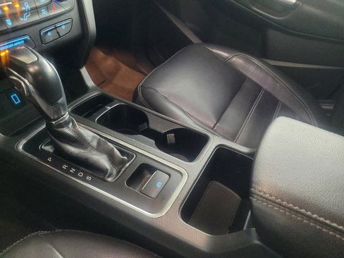 Used 2018 Ford Escape SEL image 26