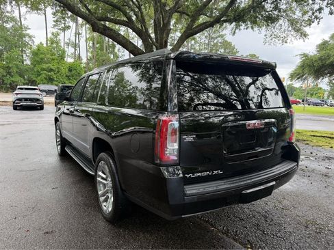 Used 2020 GMC Yukon XL SLT w/ Premium Edition RWD image 3