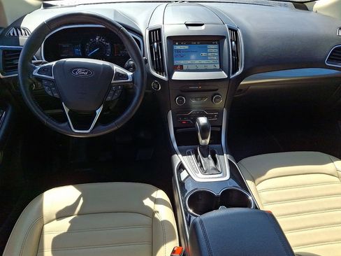 Used 2018 Ford Edge SEL w/ Equipment Group 201A AWD/4WD image 11