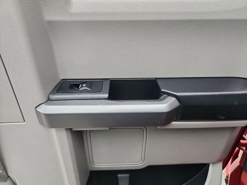 Used 2015 Ford F150 XLT w/ Equipment Group 301A Mid image 30