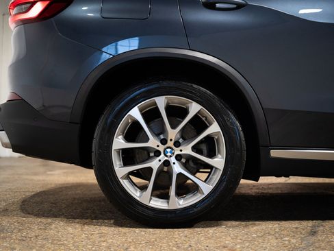 Used 2022 BMW X5 xDrive40i w/ Premium Package image 18