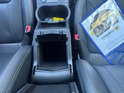 Used 2023 Subaru Forester Touring AWD/4WD image 11