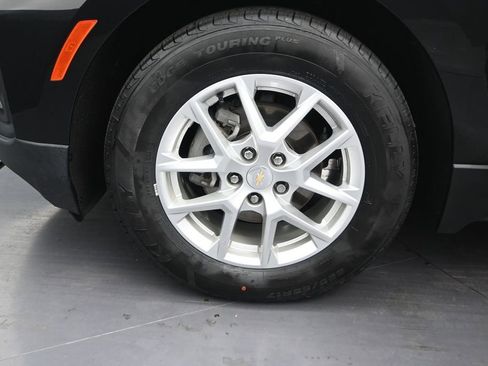 Used 2023 Chevrolet Equinox LS FWD image 16