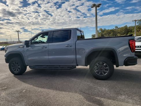 Used 2024 GMC Sierra 1500 AT4X image 8