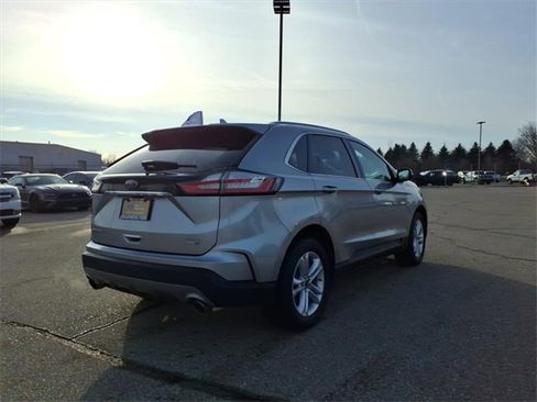 Certified 2020 Ford Edge SEL image 6