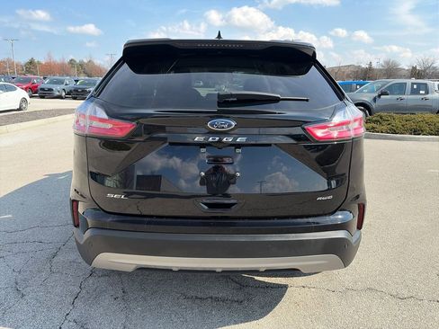 Used 2024 Ford Edge SEL w/ Convenience Package image 6