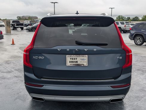 Used 2020 Volvo XC90 T5 Momentum FWD image 4