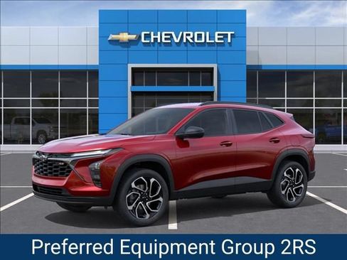 New 2026 Chevrolet Trax RS w/ Driver Confidence Package FWD image 2