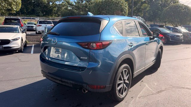 Used 2018 MAZDA CX-5 Touring w/ Preferred Equipment Package AWD/4WD image 3