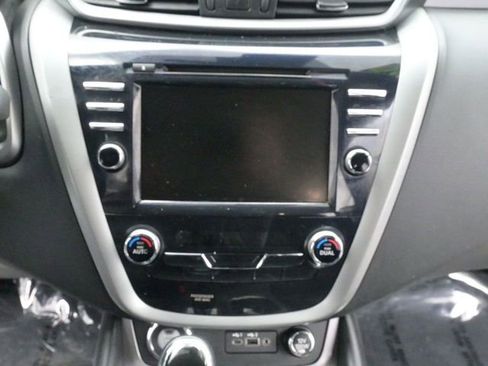 Used 2020 Nissan Murano SV image 12