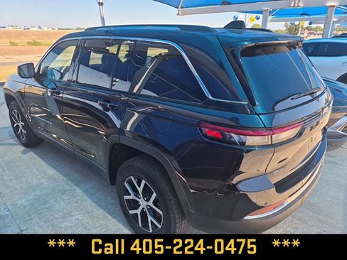 Used 2023 Jeep Grand Cherokee Limited RWD image 10