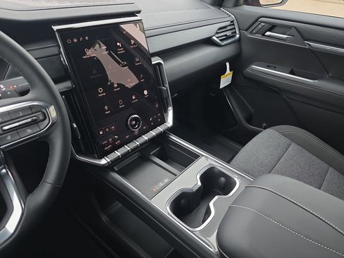 New 2026 GMC Acadia Elevation w/ LPO, Floor Liner Package image 25