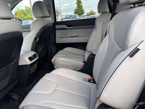 Used 2025 Hyundai Palisade SEL FWD image 25