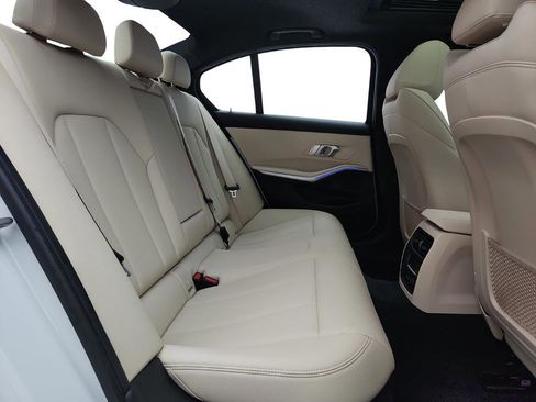 Used 2020 BMW 330i xDrive Sedan w/ Driving Assistance Package image 39