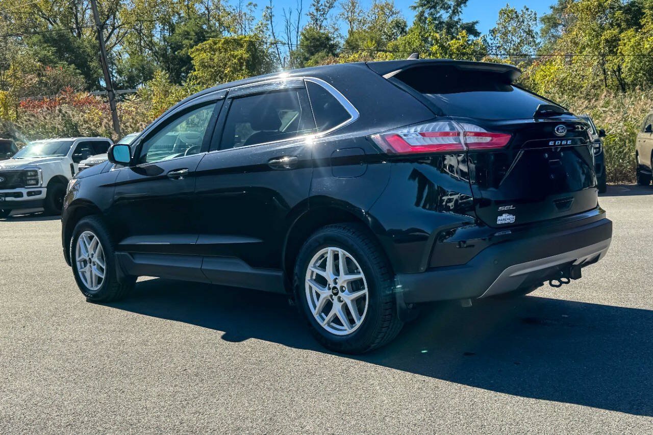 Used 2023 Ford Edge SEL w/ Convenience Package AWD/4WD image 5