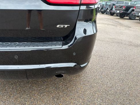 Used 2025 Dodge Durango GT RWD image 5