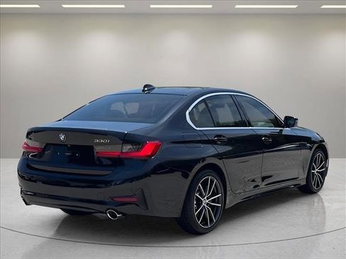 Used 2020 BMW 330i xDrive Sedan w/ Convenience Package AWD/4WD image 5