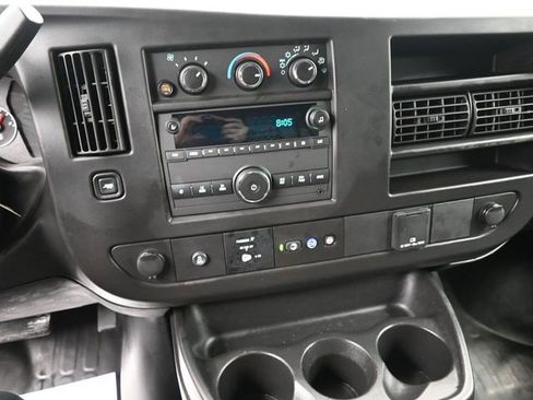 Used 2024 Chevrolet Express 3500 image 10