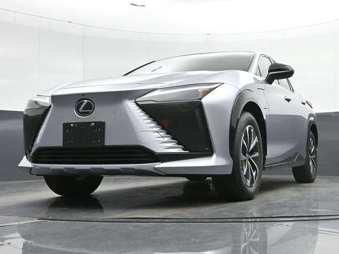 Certified 2024 Lexus RZ 300e Premium w/ Accessory Package (Z1) FWD image 9