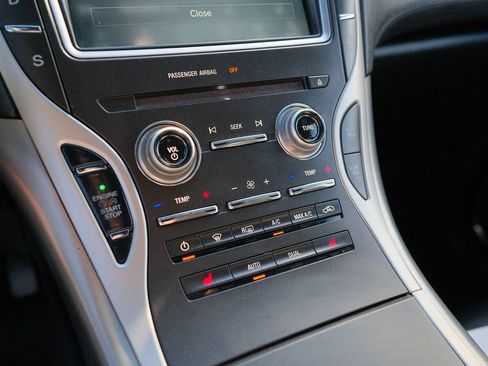 Used 2016 Lincoln MKX Select w/ Select Plus Package FWD image 24