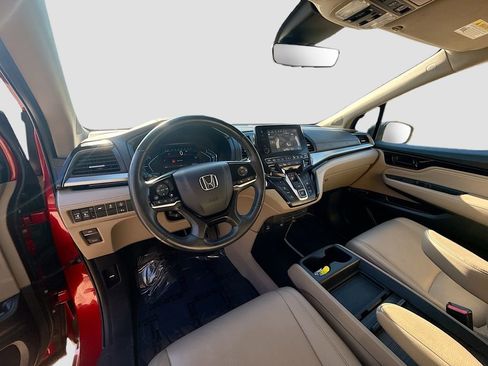 Used 2023 Honda Odyssey Touring image 9