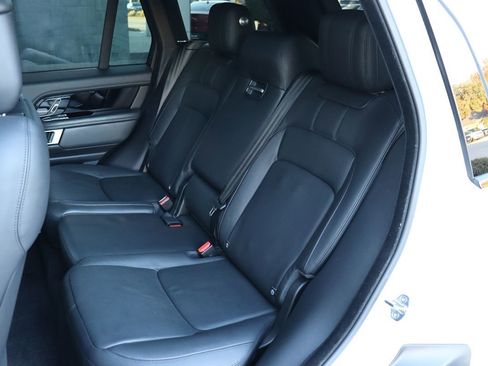 Used 2020 Land Rover Range Rover HSE image 41