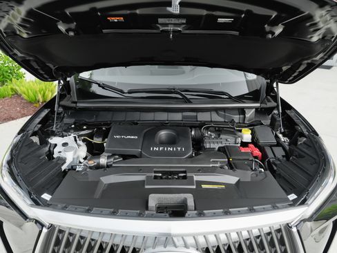Certified 2026 INFINITI QX60 Luxe w/ Cargo Package FWD image 42