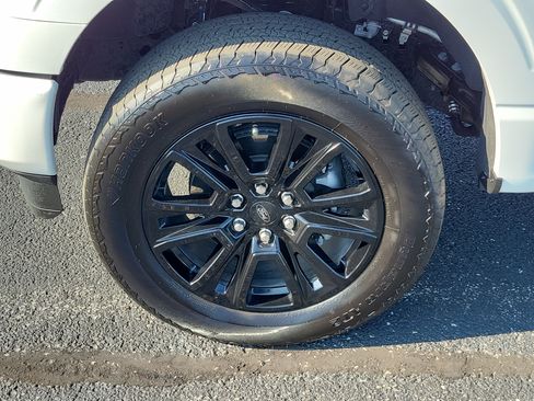 Used 2025 Ford F150 Platinum w/ Equipment Group 702A High AWD/4WD image 7