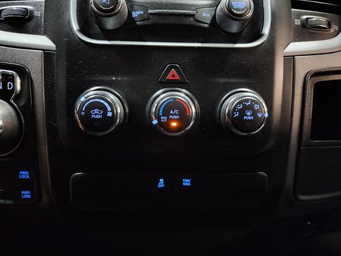 Used 2019 RAM 1500 Express w/ Wheel & Sound Group image 32