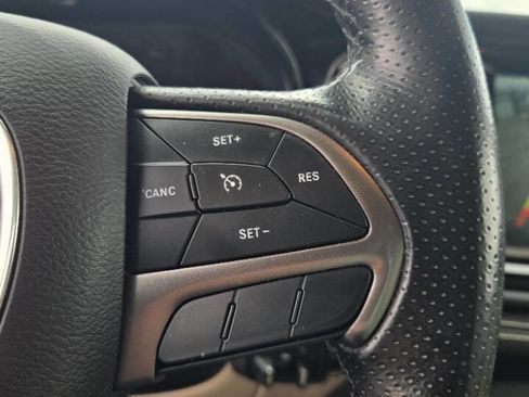 Used 2021 Dodge Durango SXT AWD/4WD image 23