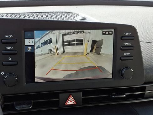 Certified 2025 Hyundai Elantra Sport FWD image 17