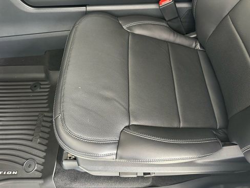 New 2025 Ford Expedition Platinum w/ Driver's Package image 24