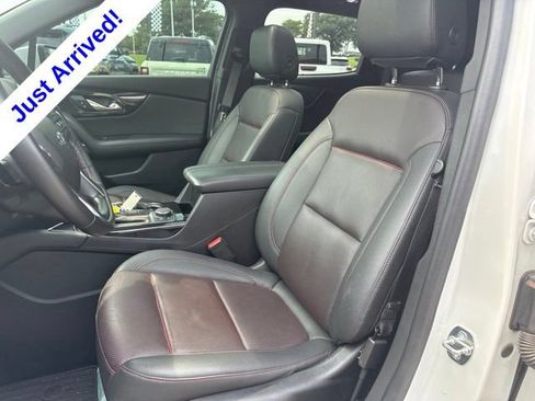 Used 2022 Chevrolet Blazer RS w/ Enhanced Convenience Package FWD image 9