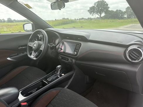 Used 2024 Nissan Kicks SR FWD image 14
