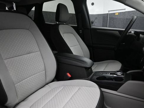 Certified 2024 Ford Escape Active AWD/4WD image 27
