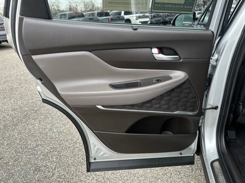 Used 2019 Hyundai Santa Fe Limited image 23