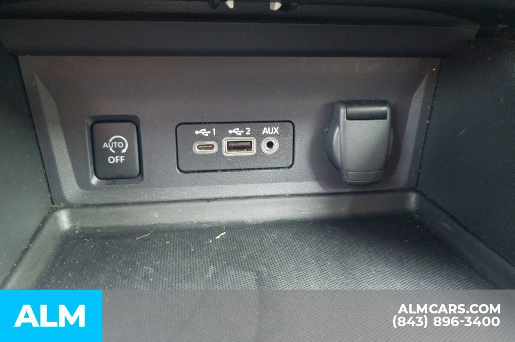 Used 2024 Nissan Sentra SV FWD image 26